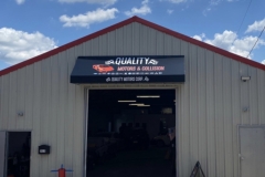 Awning on Quality Motors & Collision building
