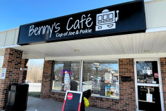Bennys-Cafe-Box-Sign